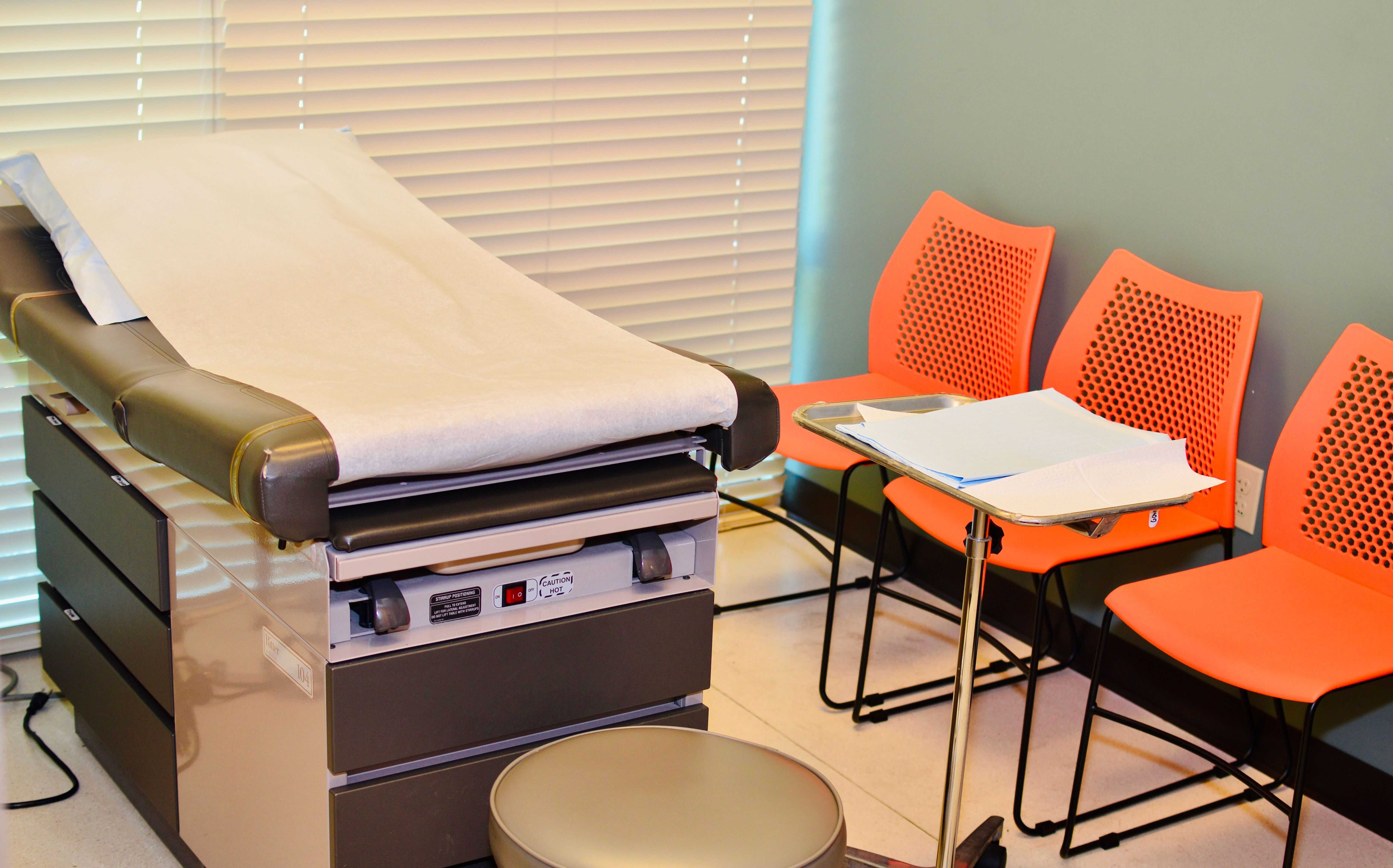 doctor with patients